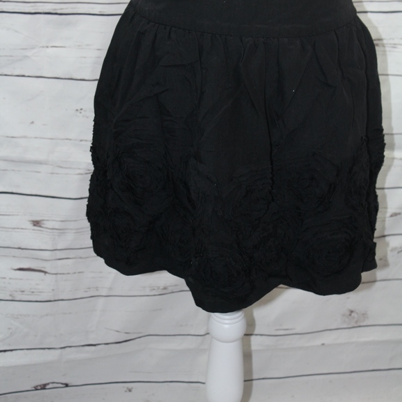 Black Rosette Skirt - Picture 6 of 6